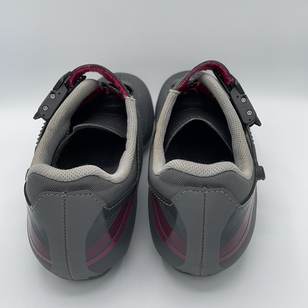 Shimano cycling shoes - Picture 3 of 5